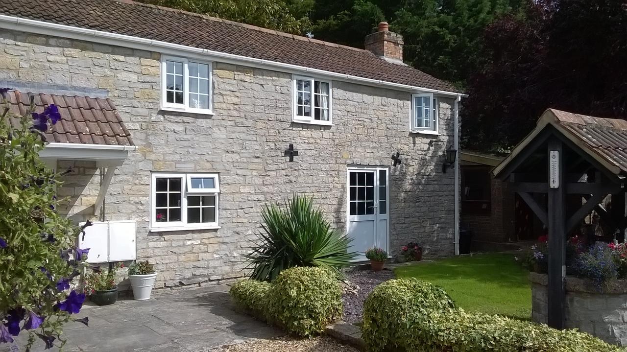 Sleepy Hollow Cottages Somerton  Bagian luar foto